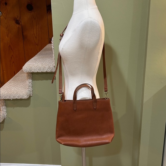 Madewell The Zip-Top Transport Crossbody bag in English Saddle - Picture 2 of 9